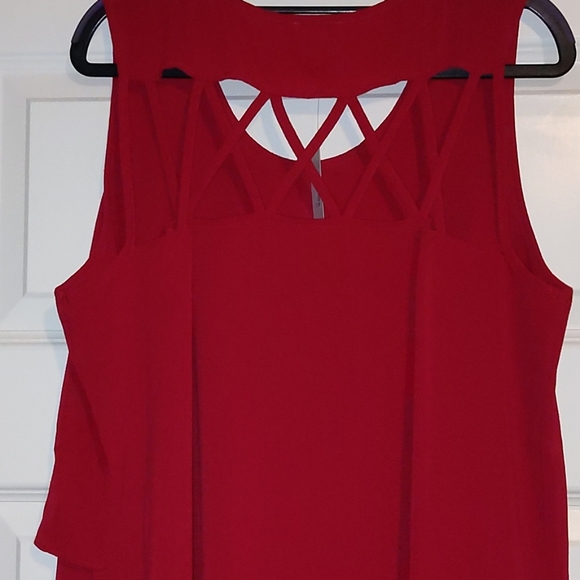 Red high-low top - Picture 4 of 6